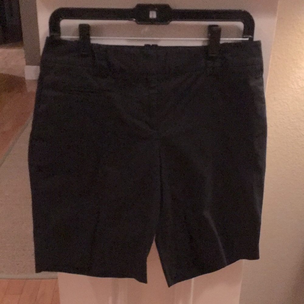Loft size 4 Shorts